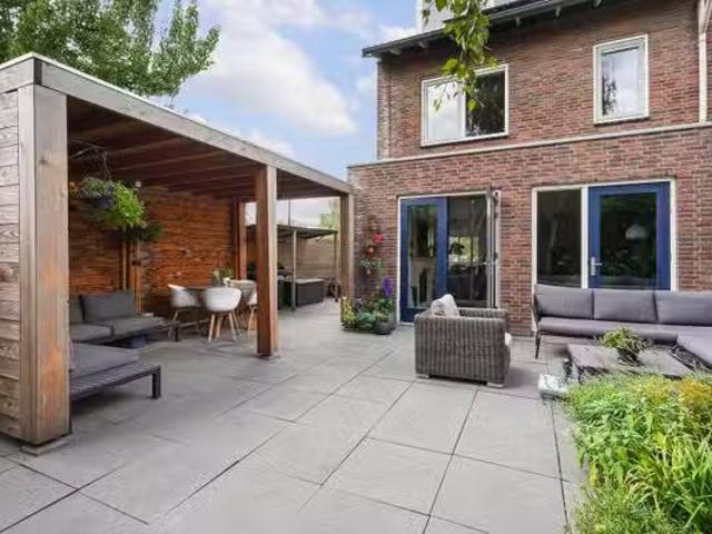 Woning te koop in Wateringse Veld, Den Haag