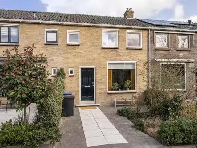 Woning te koop in Oostwijk, Vlaardingen