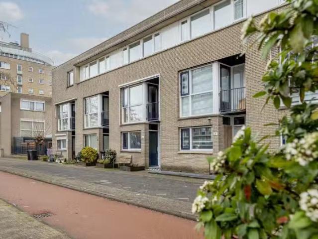 Woning te koop in Charlois, Rotterdam