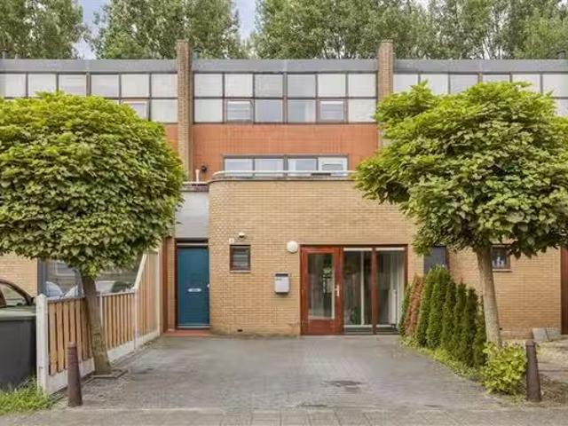 Woning te koop in Tussen de Vaarten, Almere-haven
