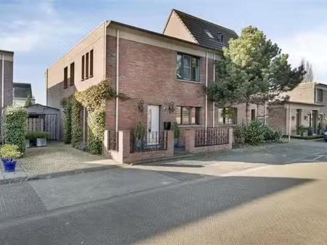 Woning te koop in Almere-haven, Flevoland