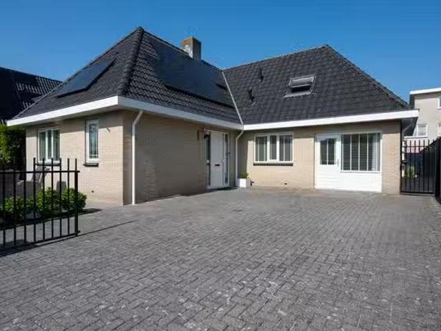 Woning te koop in Seizoenenbuurt, Almere-haven