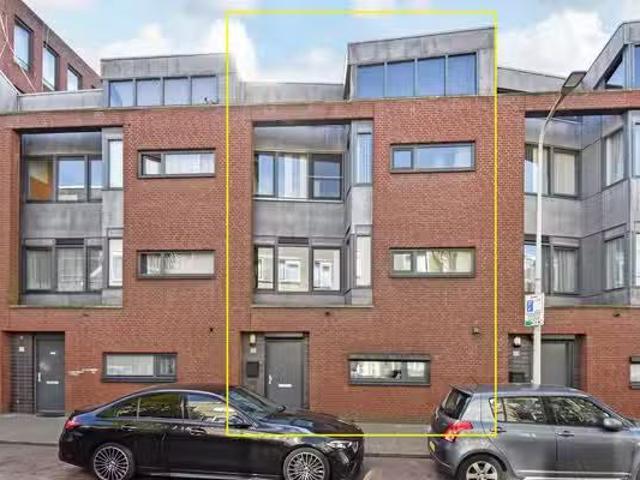 Woning te koop in Spoorwijk, Laak