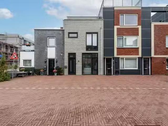 Woning te koop in Almere-haven, Flevoland