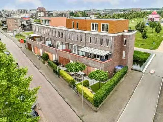 Woning te koop in Homeruskwartier, Almere-haven