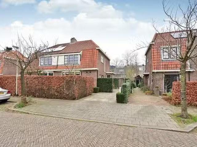 Woning te koop in Almere-haven, Flevoland