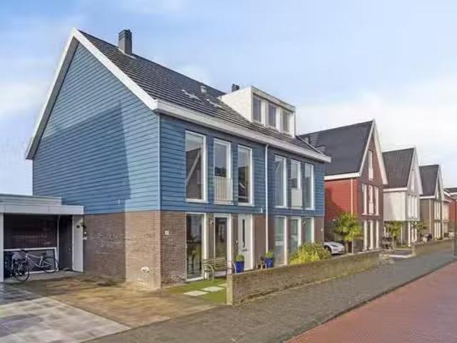 Landhuis te koop in Den Haag, Wateringse Veld