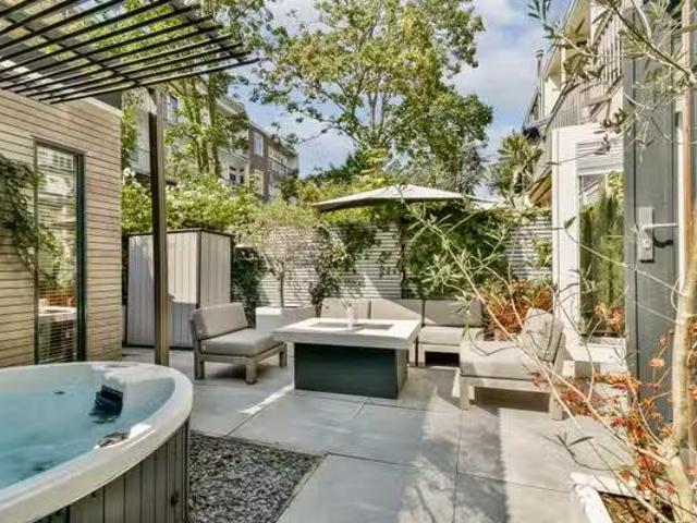 Woning te koop in Zuid, Amsterdam