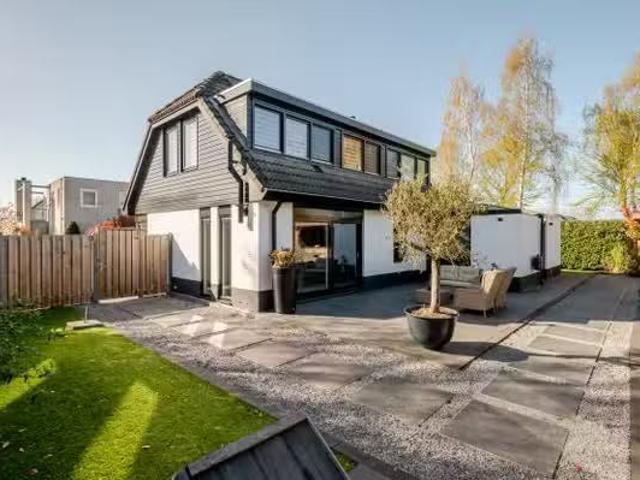 Woning te koop in Almere-haven, Flevoland