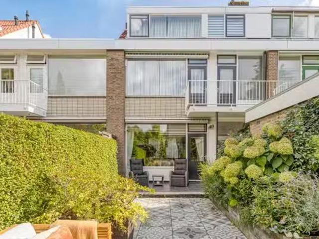 Woning te koop in Nieuw-Crooswijk, Rotterdam