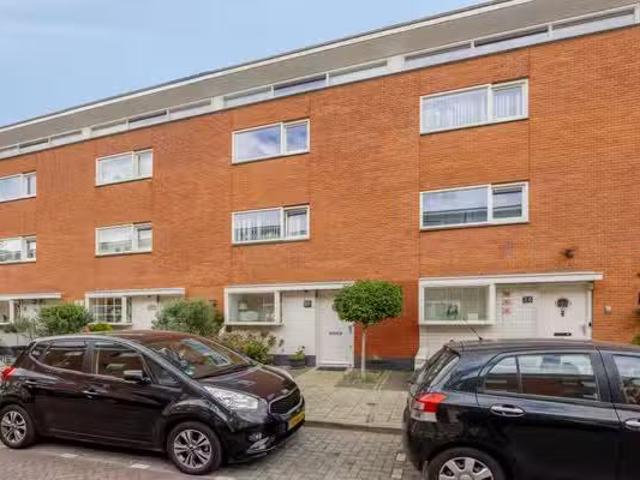 Woning te koop in Moerwijk, Zuid Holland
