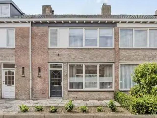 Landhuis te koop in Eindhoven, Gijzenrooi