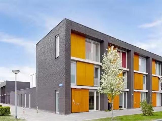Landhuis te koop in Almere, Noorderplassen