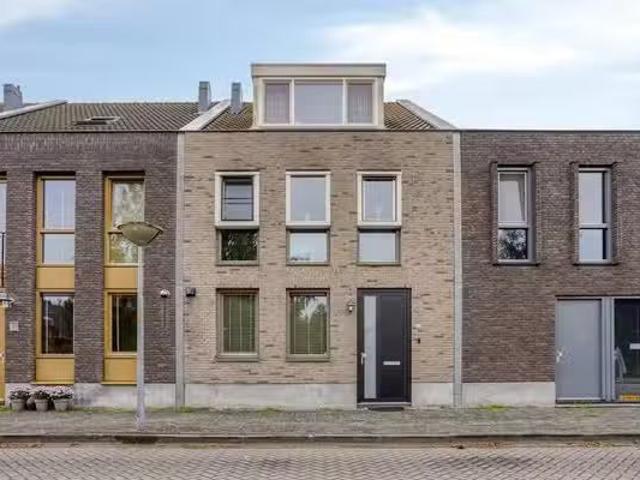 Woning te koop in Oostvaardersbuurt, Almere-haven