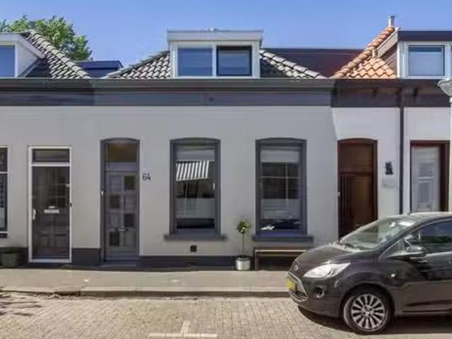 Landhuis te koop in Vlaardingen, Indische buurt