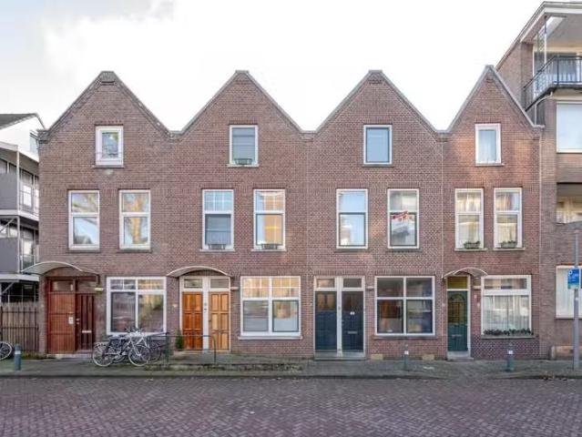 Woning te koop in Charlois, Rotterdam