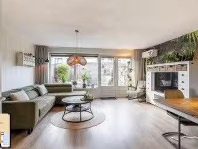 Woning te koop in Vlaardingerambacht, Vlaardingen