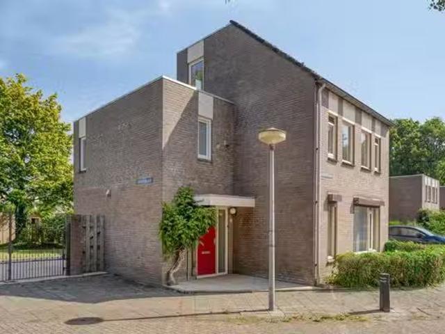 Woning te koop in Woensel-Noord, Noord Brabant