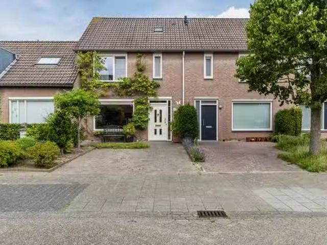 Woning te koop in Kaatsheuvel, Noord Brabant