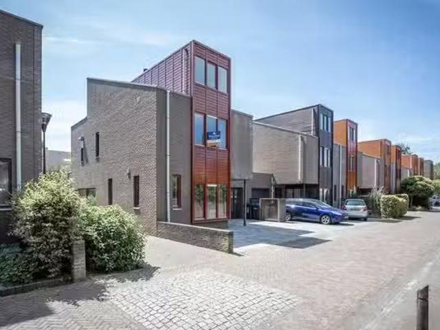 Landhuis te koop in Eindhoven, Blixembosch-Oost
