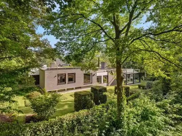 Landhuis te koop in Eindhoven, Elzent-Noord