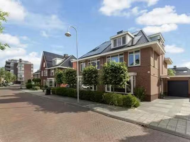 Woning te koop in Kethel, Schiedam