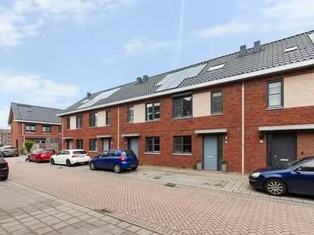 Woning te koop in Nieuw Sluis, Vlaardingen