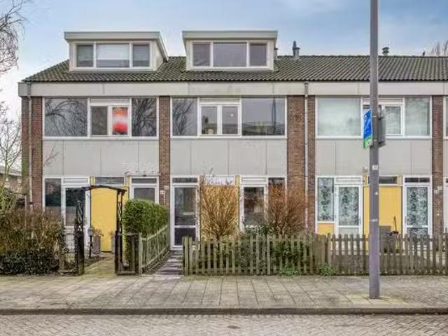 Woning te koop in Charlois, Rotterdam