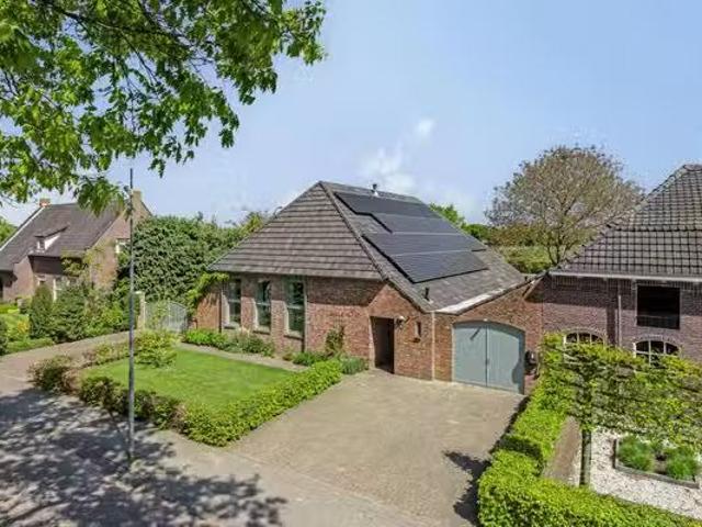 Landhuis te koop in Tilburg, Zorgvlied