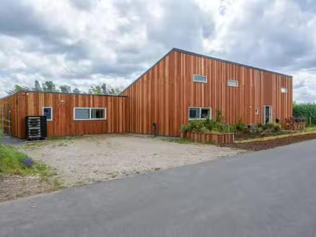 Landhuis te koop in Almere