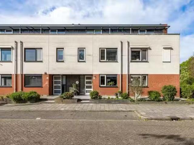 Woning te koop in Vlaardingerambacht, Vlaardingen