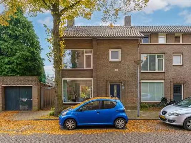 Woning te koop in Stratum, Noord Brabant