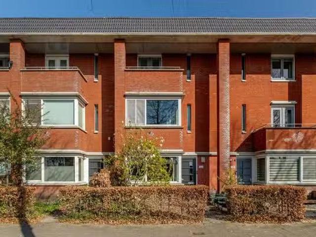 Woning te koop in Ommoord, Rotterdam