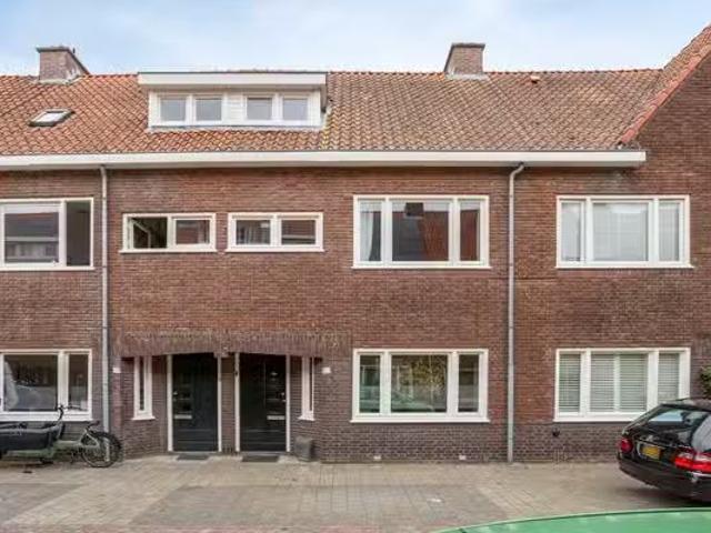 Woning te koop in Loosduinen, Zuid Holland
