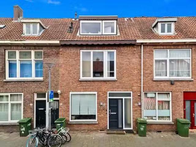 Woning te koop in Charlois, Rotterdam