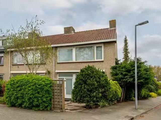 Woning te koop in Heerenveen, Friesland