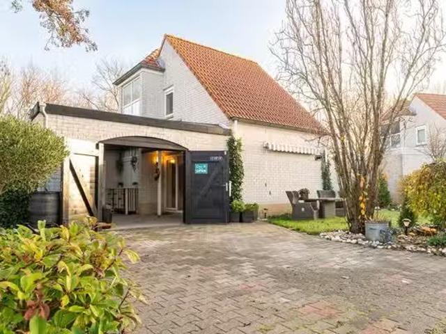 Woning te koop in Ouddorp, Zuid Holland