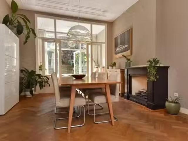 Woning te koop in Vruchtenbuurt, Zuid Holland