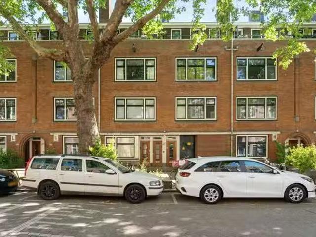 Woning te koop in Charlois, Rotterdam