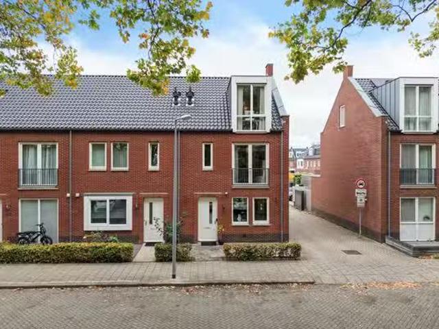 Woning te koop in Vlaardingerambacht, Vlaardingen