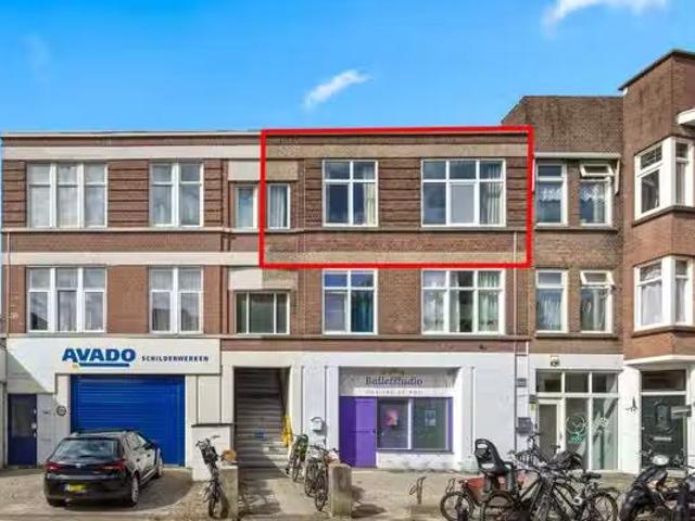 Woning te koop in Laak, Zuid Holland
