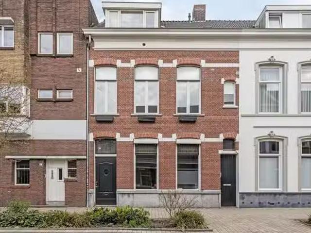 Woning te koop in De Blaak, Tilburg