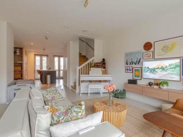 Woning te koop in Charlois, Rotterdam