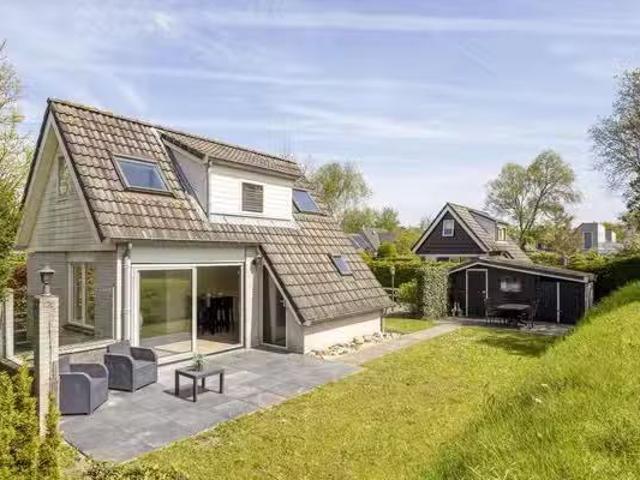 Woning te koop in Ouddorp, Zuid Holland