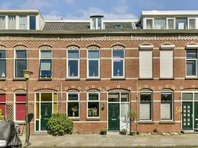 Landhuis te koop in Vlaardingen, Oostwijk