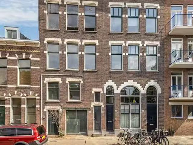 Woning te koop in Ommoord, Rotterdam