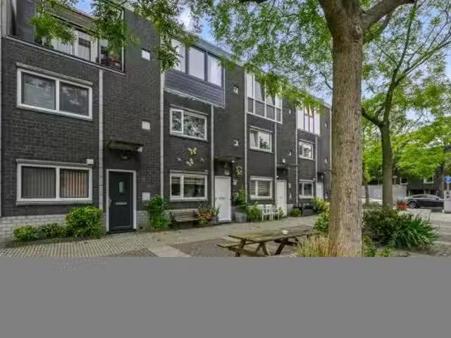 Woning te koop in Sloten, Amsterdam