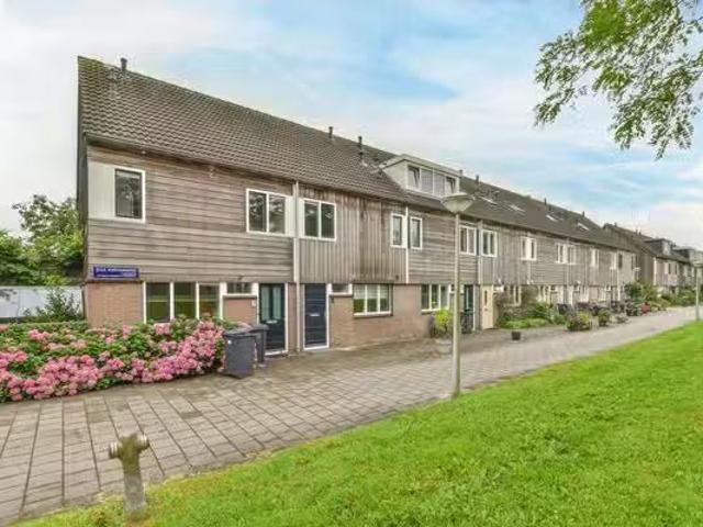 Woning te koop in Driemond, Amsterdam