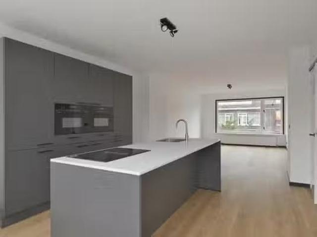 Woning te koop in Overschie, Rotterdam