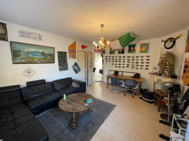 Appartement te huur in Laak, Zuid Holland